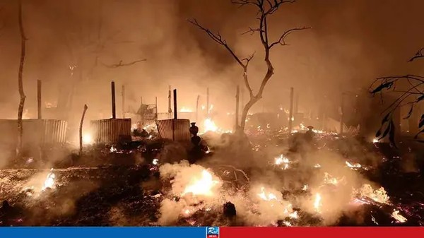রোহিঙ্গা ক্যাম্পে পুড়ল অর্ধশতাধিক ঘর