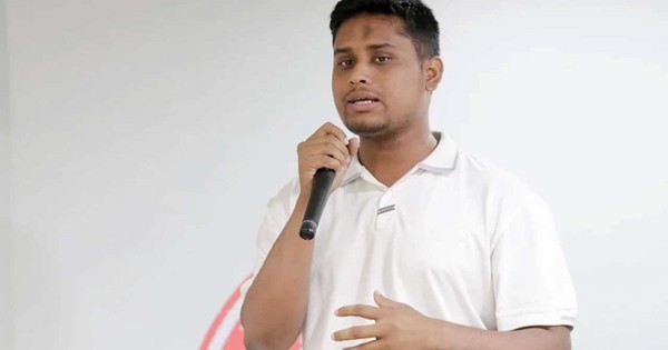 নির্বাচনী হলফনামায় সম্পদের হিসাব দিলেন হাসনাত আব্দুল্লাহ