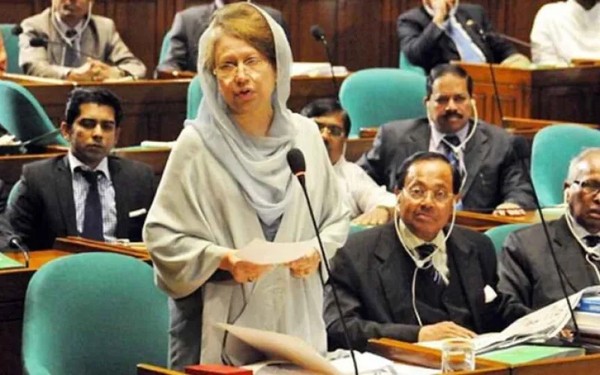 যে সংসদে ফিরিয়েছিলেন প্রাণ, সেখানেই ফিরলেন নিথর দেহে