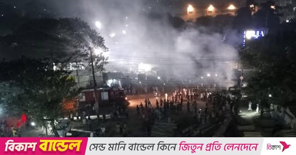 মোহাম্মদপুরে বেড়িবাঁধ এলাকায় গ্যারেজে আগুন