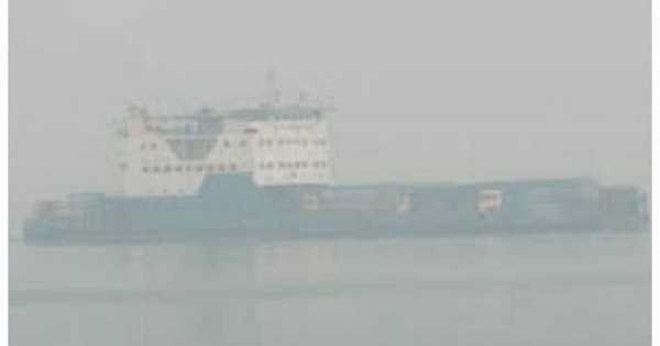 কুয়াশার তীব্রতায় দৌলতদিয়া-পাটুরিয়া নৌরুটে ফেরি চলাচল বন্ধ