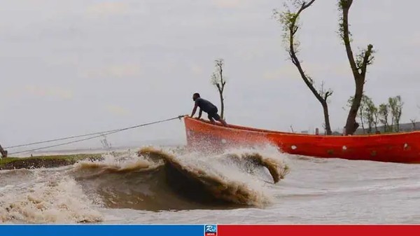 সাগরে সৃষ্টি হচ্ছে মেঘমালা, ৩ নম্বর সংকেত