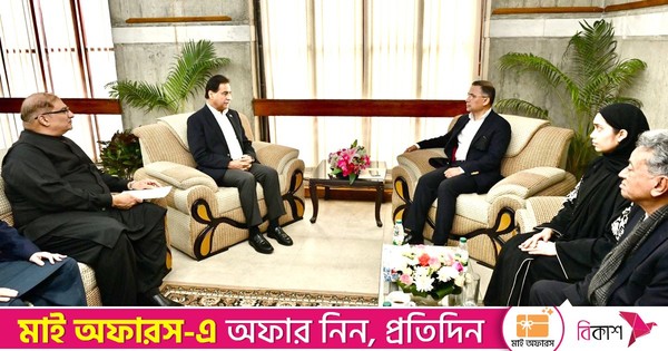 তারেক রহমানের সঙ্গে সাক্ষাৎ করে সহমর্মিতা জানালেন পাকিস্তানের জাতীয় পরিষদের স্পিকার