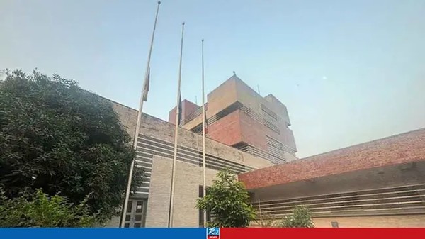 খালেদা জিয়ার সম্মানে বিভিন্ন দূতাবাসে পতাকা অর্ধনমিত