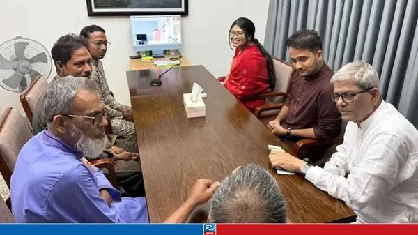 তারেক রহমানের সঙ্গে জুলাই শহীদ পরিবারের সদস্যদের সাক্ষাৎ