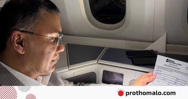 দেশে ফেরার পথে তারেক রহমানের ফেসবুক পোস্ট, কী লিখেছেন