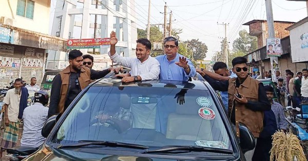 বগুড়া থেকে রাজনৈতিক কার্যক্রম শুরু করলেন মীর স্নিগ্ধ