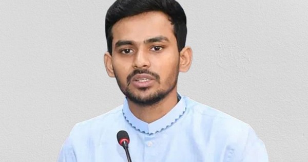 ঢাকা-১০ আসনের ভোটার হচ্ছেন আসিফ মাহমুদ