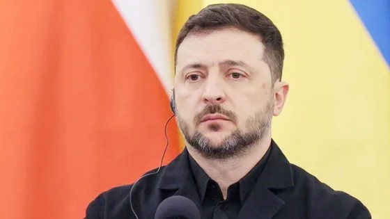 পুতিনের বাসভবনে হামলার অভিযোগ প্রত্যাখ্যান করলেন জেলেনস্কিরাশিয়ার প্রেসিডেন্টের বাসভবনে ইউক্রেনীয় বাহিনীর ড্রোন হামলার অভিযোগ প্রত্যাখ্যান করেছেন ইউক্রেনের প্রেসিডেন্ট ভ্লাদিমির জেলেনস্কি। পাল্টায় তার অভিযোগ— রাশিয়া-ইউক্রেন যুদ্ধাবসানে চলমান...