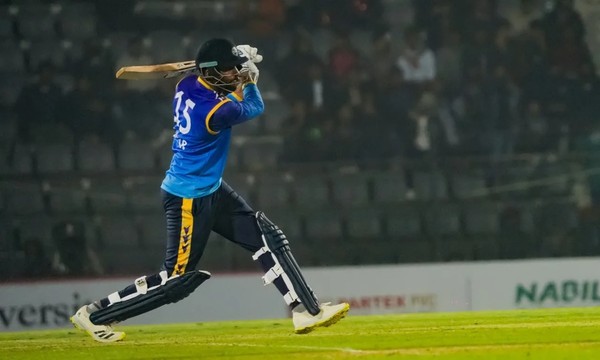 ফ্লাডলাইট জ্বালিয়ে সিলেটে শুরু চট্টগ্রাম-রংপুর ম্যাচ