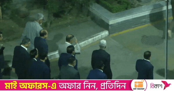 বাসায় ফিরলেন তারেক রহমান