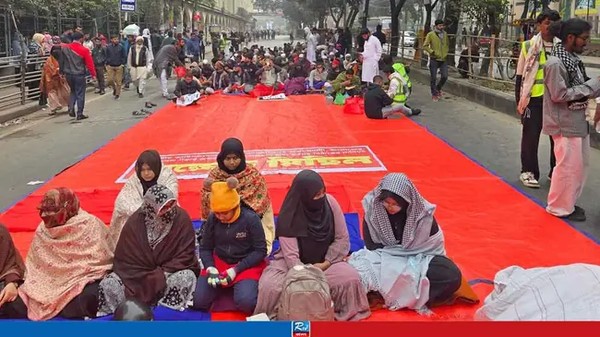 যে কারণে ‘আপাতত’ শাহবাগ ছাড়ল ইনকিলাব মঞ্চ