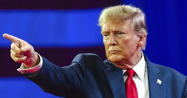 ইরানে নতুন হামলার হুঁশিয়ারি ট্রাম্পের