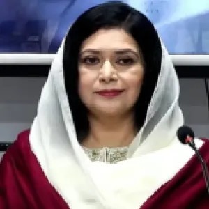 খালেদা জিয়াকে দেখতে এভারকেয়ারে ডা. জোবাইদা